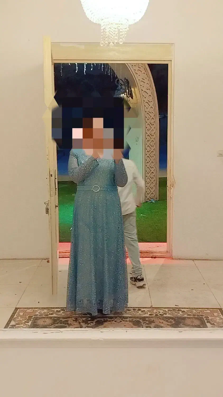 پیراهن|لباس|بیرانوند, |دیوار