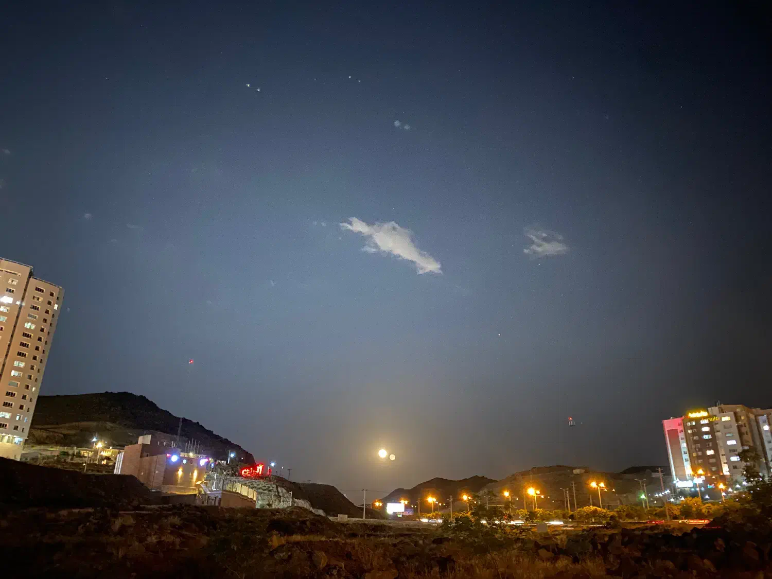 سوییت اپارتمان شیک دربرج ویوشهر|اجارهٔ کوتاهمدت آپارتمان و سوئیت|مشهد, آبادگران|دیوار