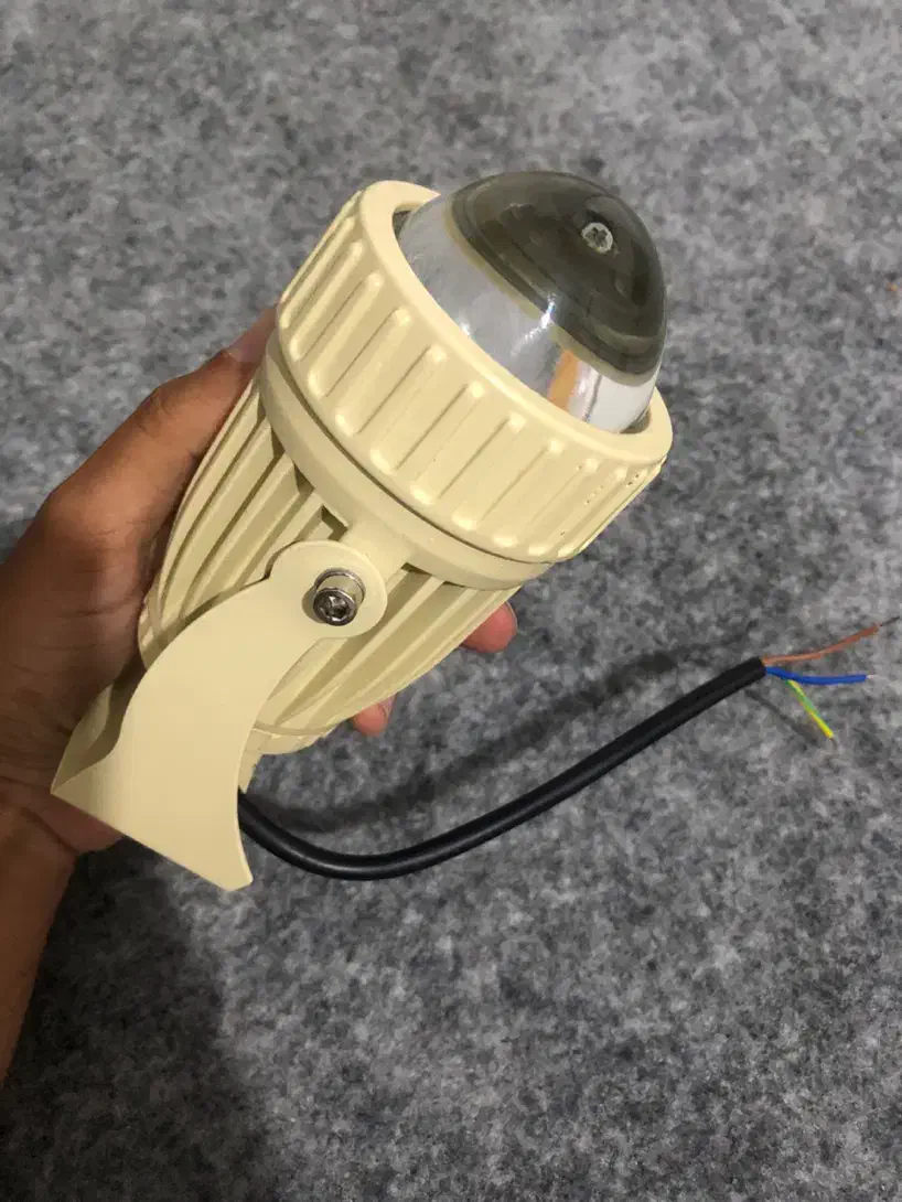 حراج جت لایت (دونه ای ۳۰۰)|لامپ و چراغ|اسلام‌شهر, شهرک قائمیه|دیوار