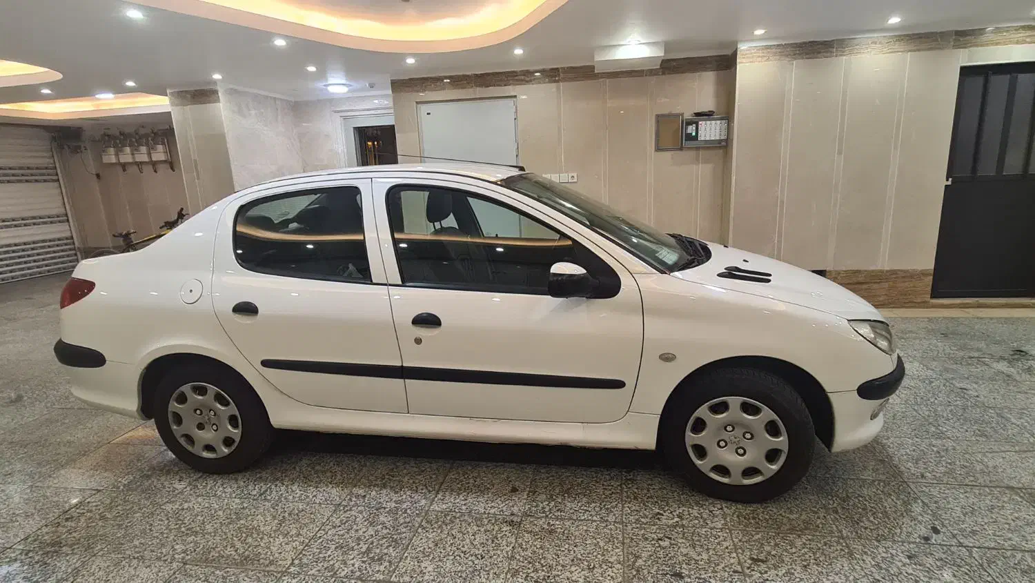 206 sd مدل 97 کم کار|خودرو سواری و وانت|قم, انسجام|دیوار