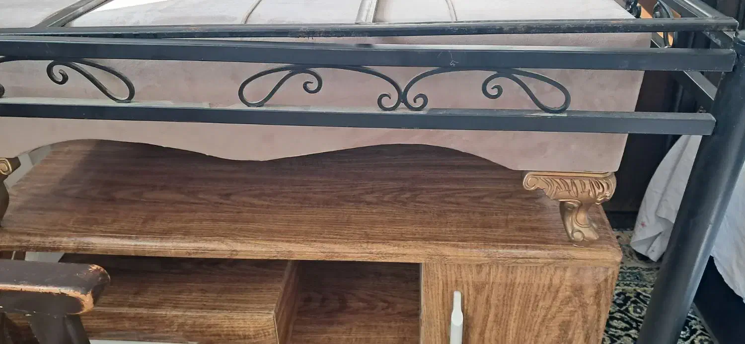 میزتلویزیون رویا درحد نو|میز تلویزیون|لاهیجان, مهرگان|دیوار