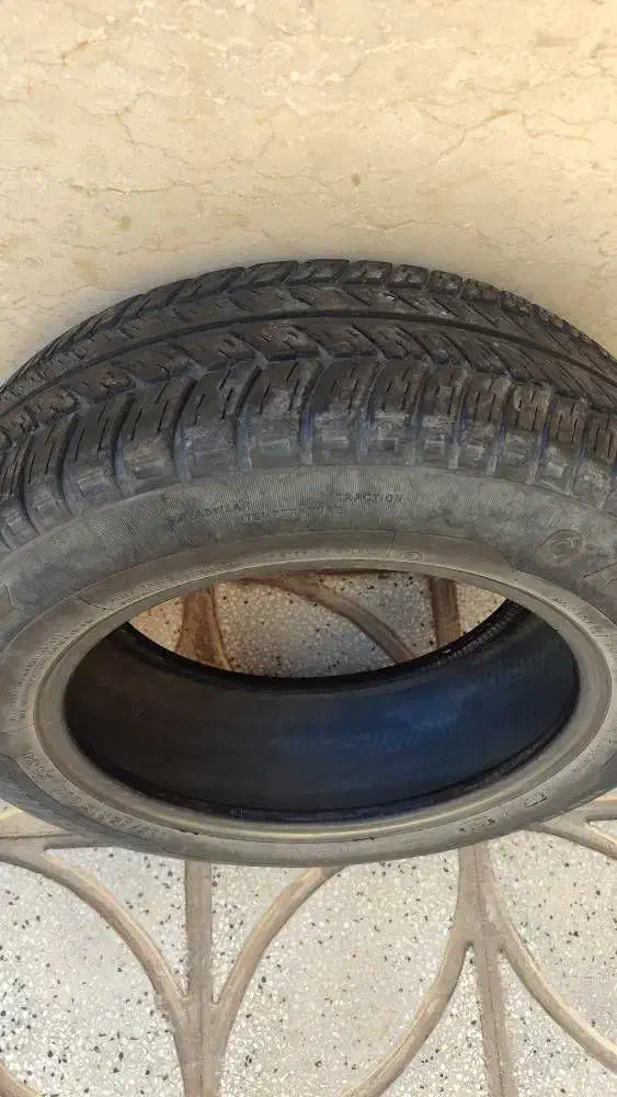 لاستیک بارز|قطعات یدکی و لوازم جانبی|سبزوار, باهنر|دیوار