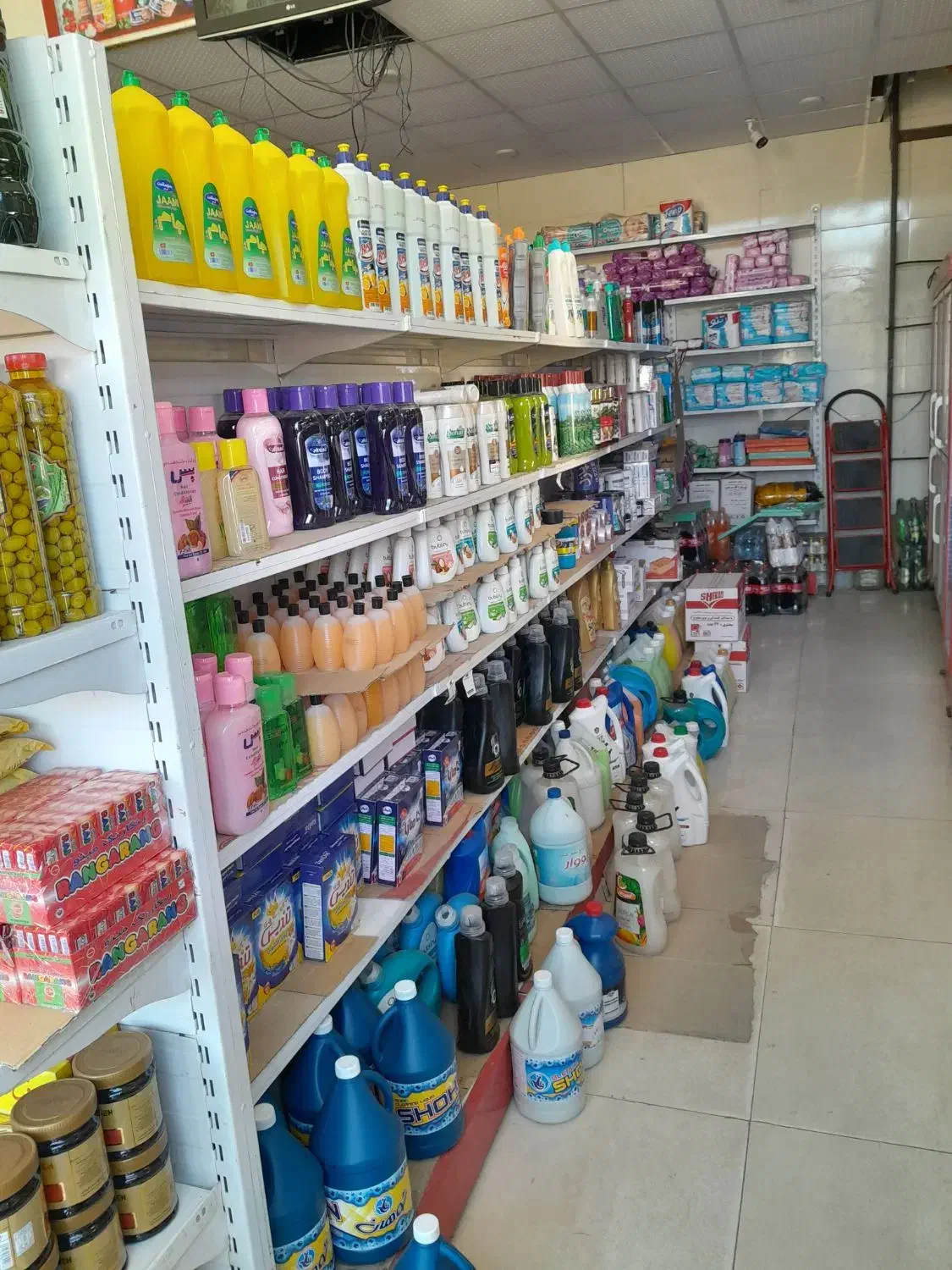 واگزاری هایپر مارکت|اجارهٔ مغازه و غرفه|ازنا, |دیوار