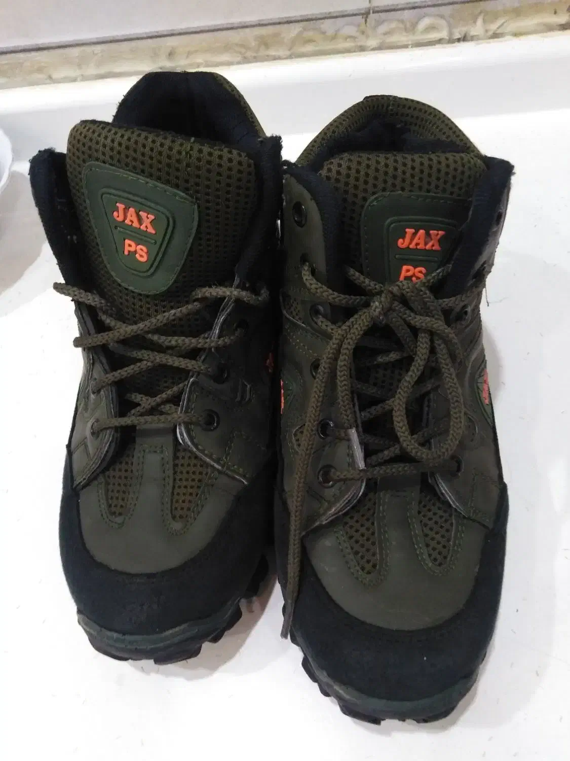 پوتین سایز۴۰سالم درحدنو|کیف، کفش، کمربند|سقز, |دیوار