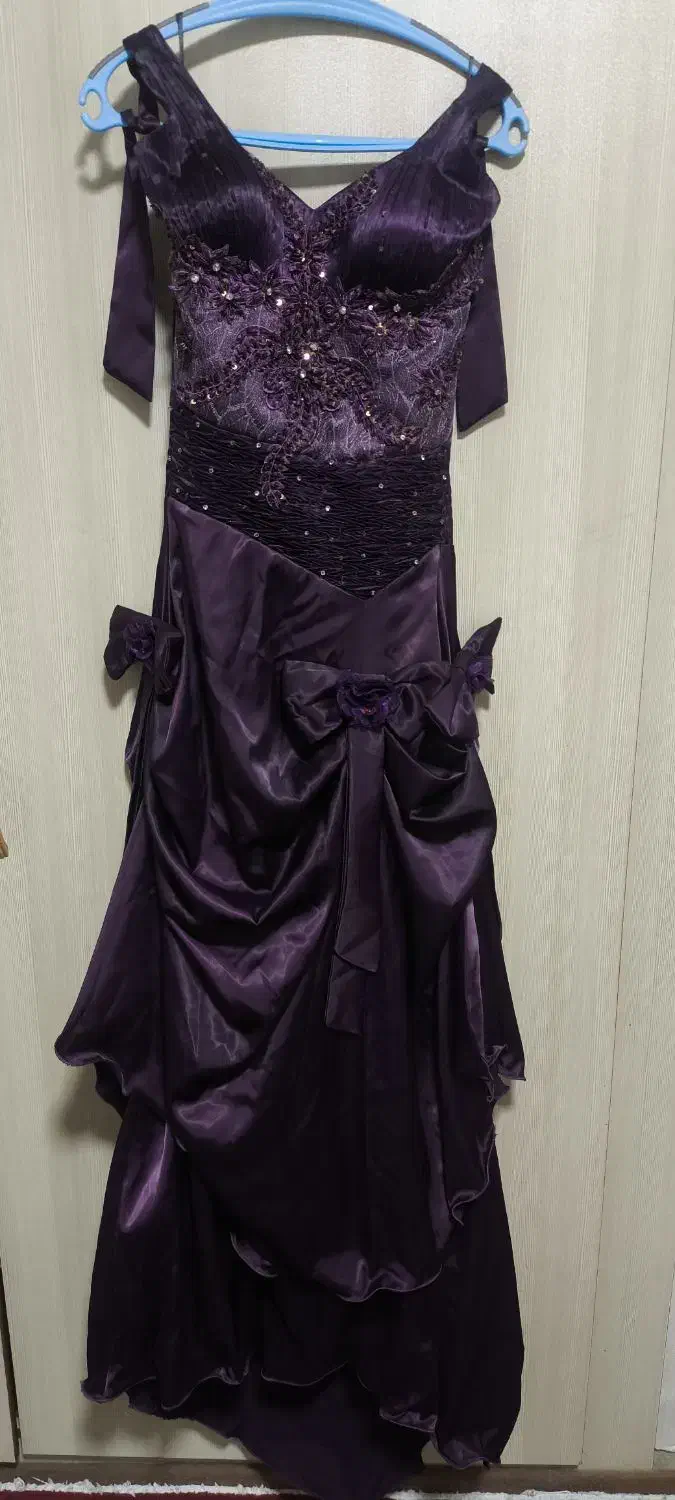 لباس مجلسی|لباس|طبس, |دیوار