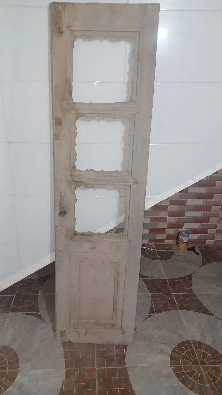 درب چوبی قدیمی سنتی عتیقه|کلکسیون اشیاء عتیقه|رفسنجان, |دیوار