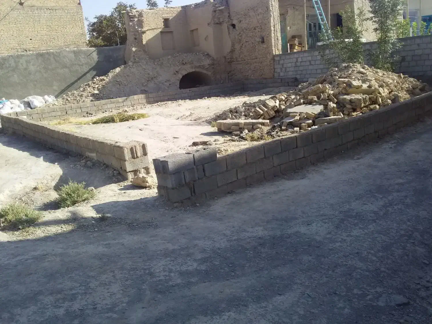 فروش زمین تجاری به متراژ۲۱۰متر  بلوار نگارستان|فروش زمین و ملک کلنگی|گلپایگان, |دیوار
