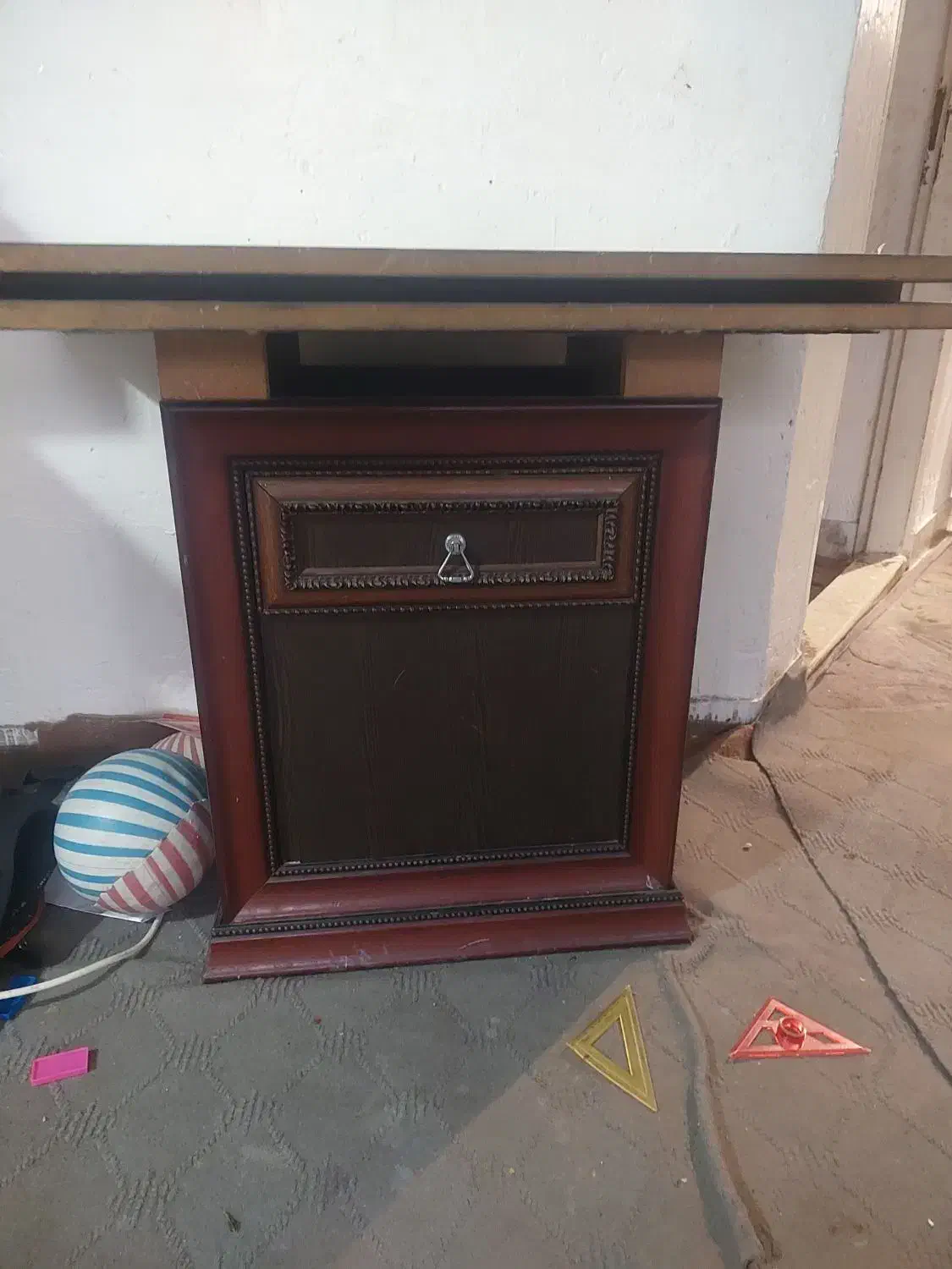 میز اینه شیک محکم|جاکفشی، کمد، دراور|رشت, چله خانه|دیوار