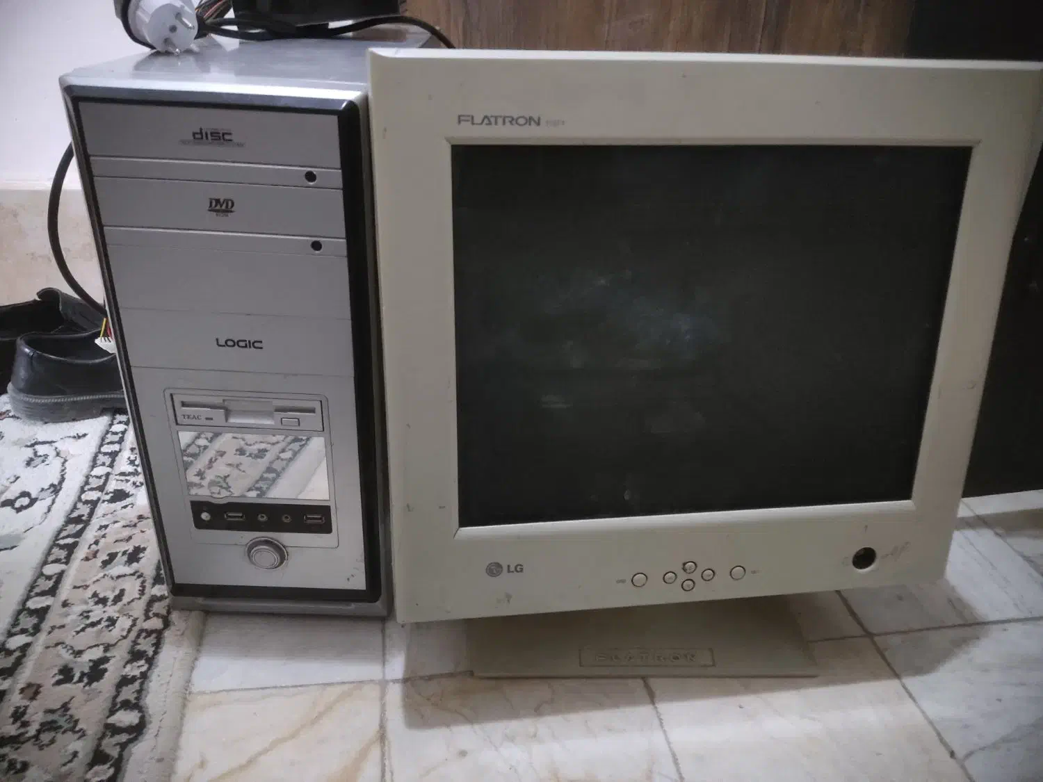 مانیتور CRT و قاب کیس و پاور|قطعات و لوازم جانبی رایانه|بجنورد, |دیوار