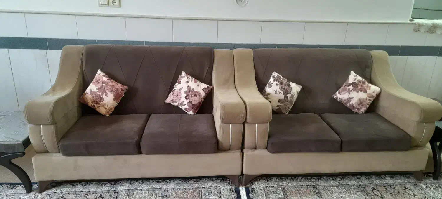 مبل ۸نفره، فقط ۱/۸۰۰|مبلمان خانگی و میز عسلی|قم, باغ شریفی|دیوار