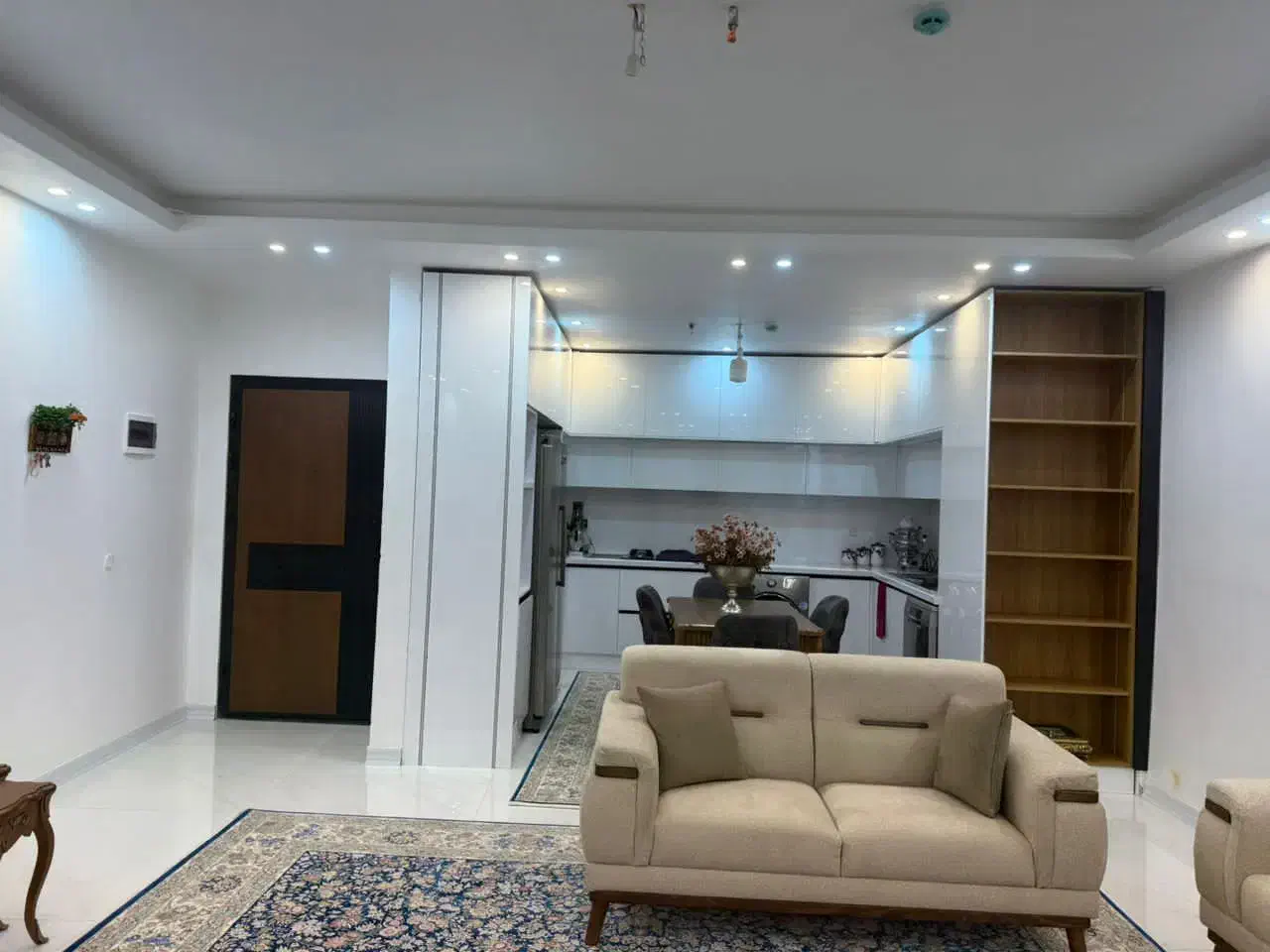 آپارتمان۱۲۵متری خوش نقشه نوسازورامین|اجارهٔ آپارتمان|ورامین, ورامین|دیوار