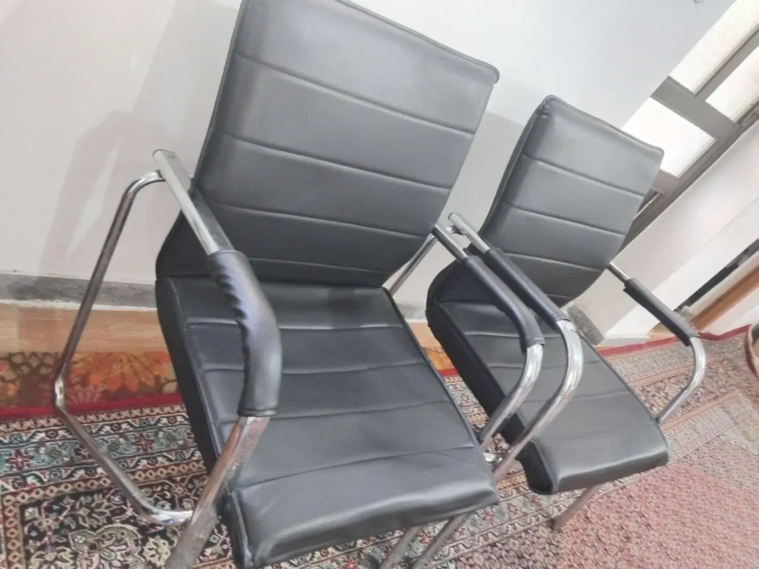 صندلی اداری طبی دو عدد در حد نو ۲ ماه استفاده شده|مبلمان اداری|لنگرود, |دیوار