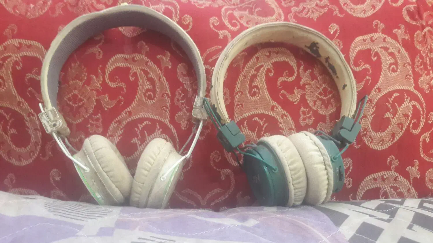 یک‌جفت‌هدفن‌بلوتوزی|لوازم جانبی موبایل و تبلت|خمینی‌شهر, |دیوار