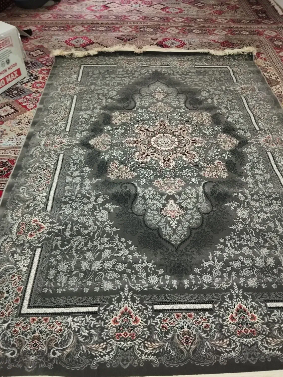 4تا فرش در ۲طرح زیبا|فرش|سلطانیه, |دیوار