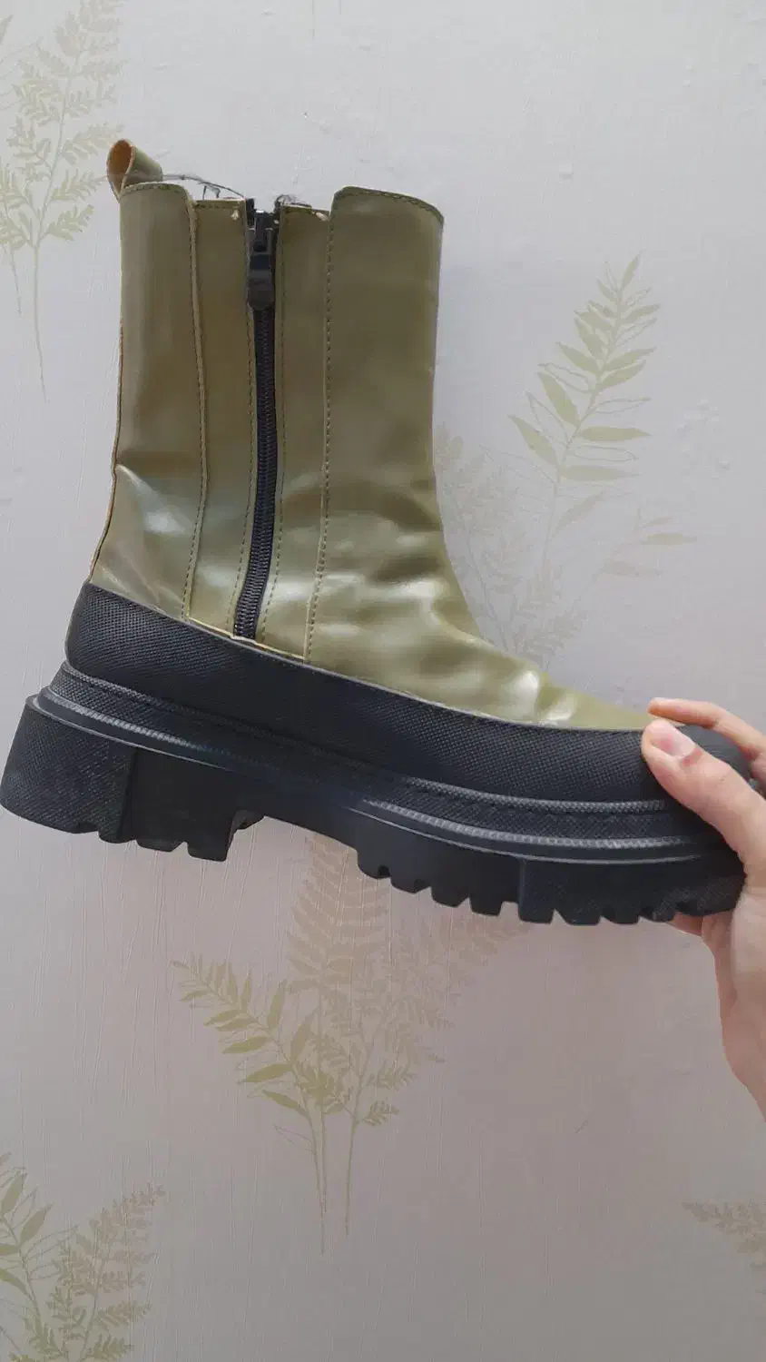 *کفش بوت زنانه*|کیف، کفش، کمربند|بیرجند, |دیوار