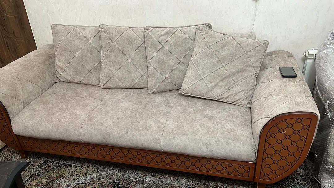 فروش مبل ۷ نفره دسته چستر|مبلمان خانگی و میز عسلی|رشت, باهنر|دیوار