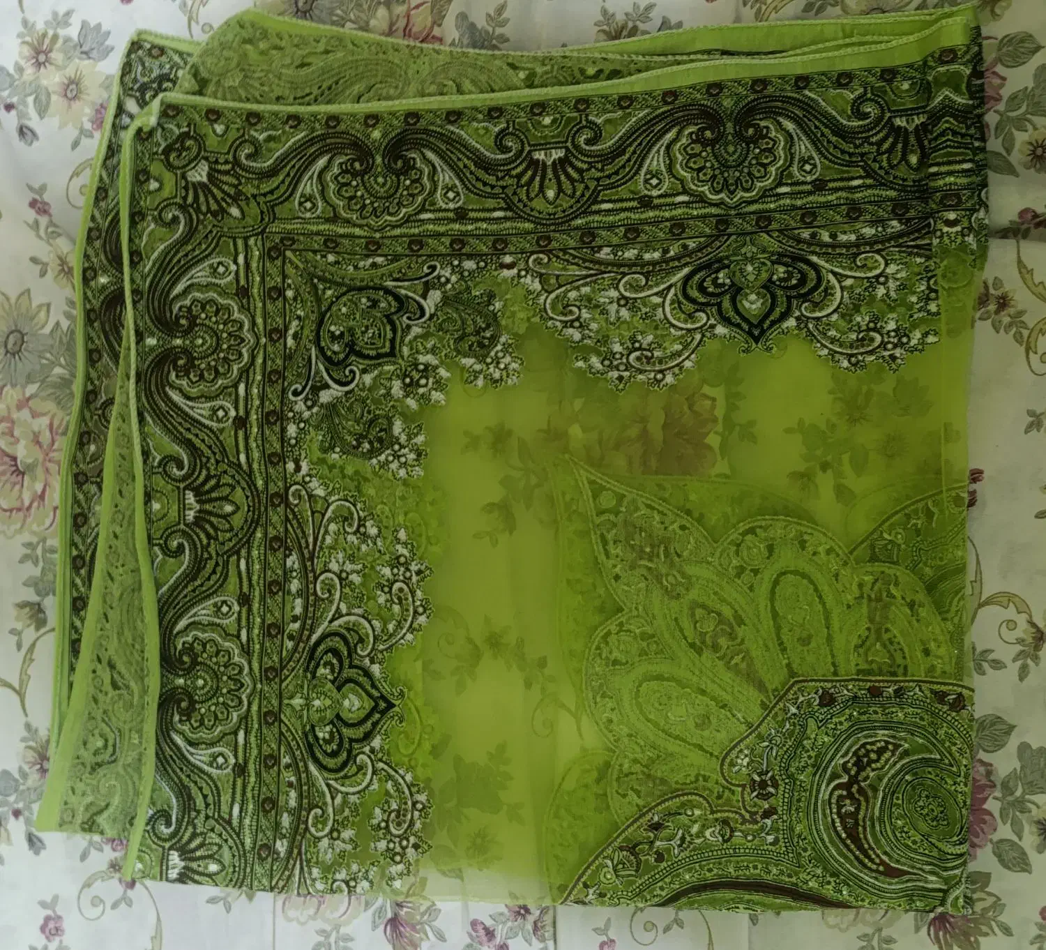 لباس خونگی|لباس|گرگان, |دیوار