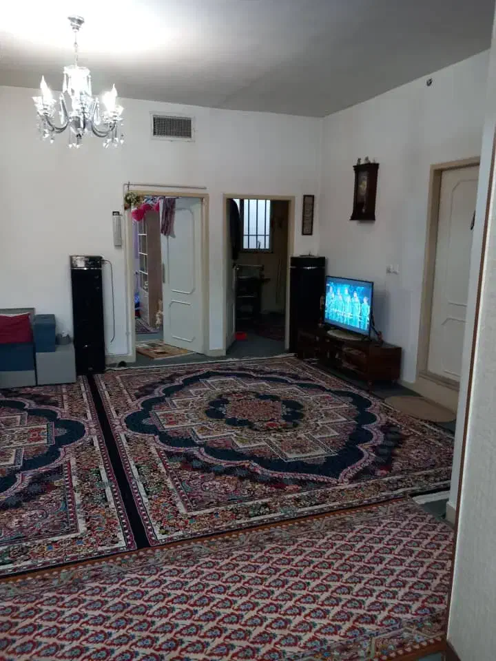 واحد ۱۰۰ متری ۲ خواب قولنامه ایی شهرک چمران یک|فروش آپارتمان|محمدشهر, شهرک چمران|دیوار
