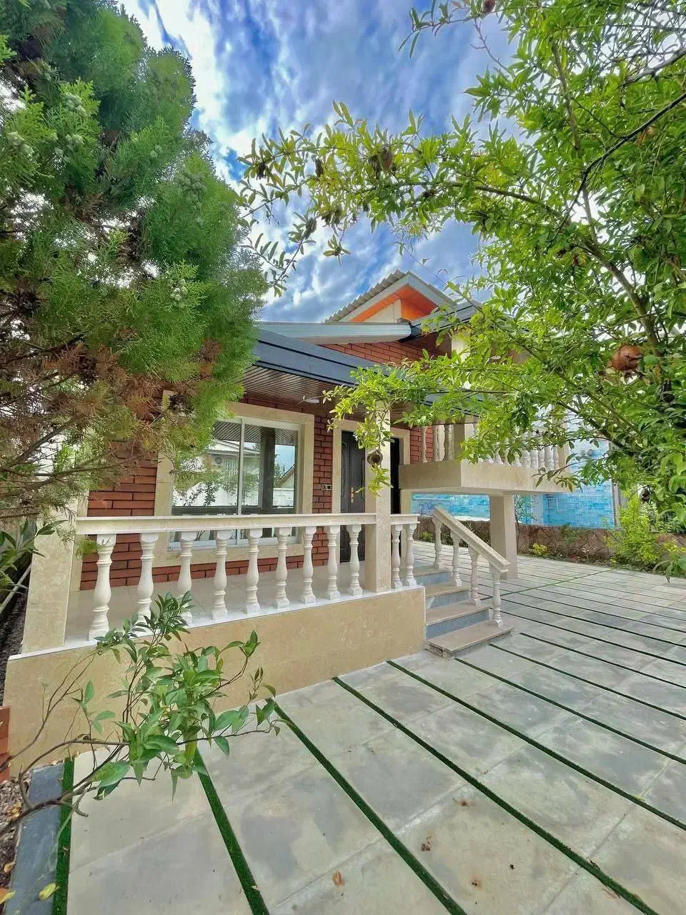 فروش فوری ویلاباغ نیم پیلوت۲۶۰متری/سندعرصه وعیان|فروش خانه و ویلا|چابکسر, |دیوار