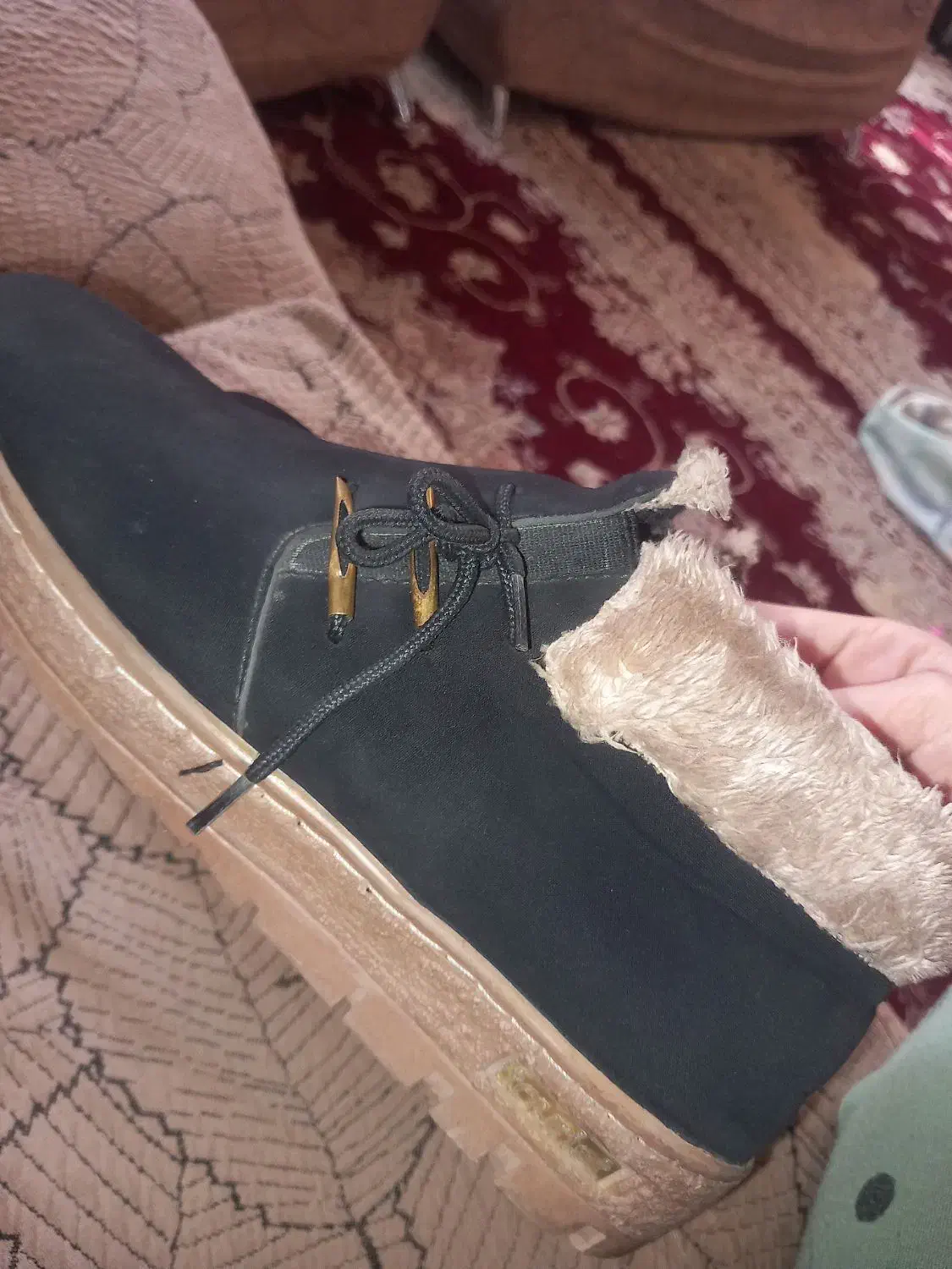 کفش|کیف، کفش، کمربند|مشهد, هفت تیر (آب و برق)|دیوار