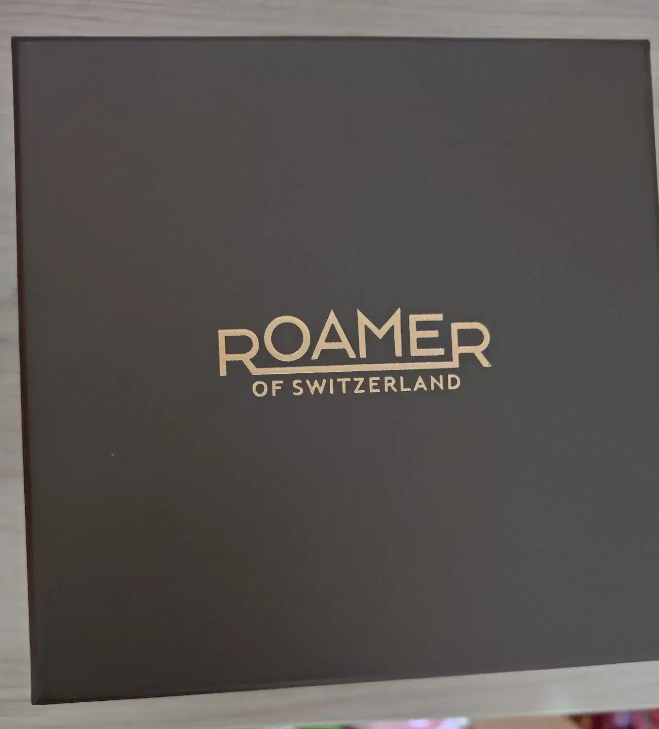ساعت رومر roamer|ساعت|تهران, فلسطین (میدان انقلاب)|دیوار