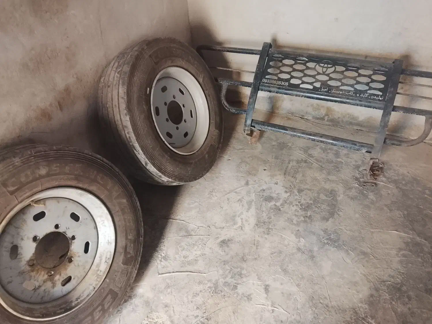 لاستیک تیوبلیس نیسان با گارد جلو|قطعات یدکی و لوازم جانبی|پلان, |دیوار