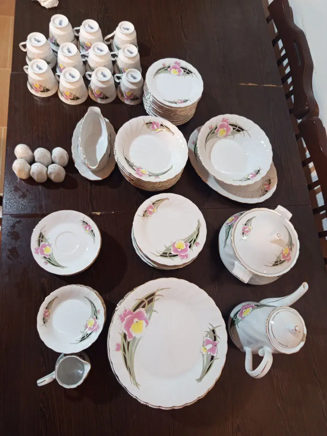 ظروف چینی برند Delux ژاپنی|ظروف سرو و پذیرایی|تهران, آشتیانی|دیوار