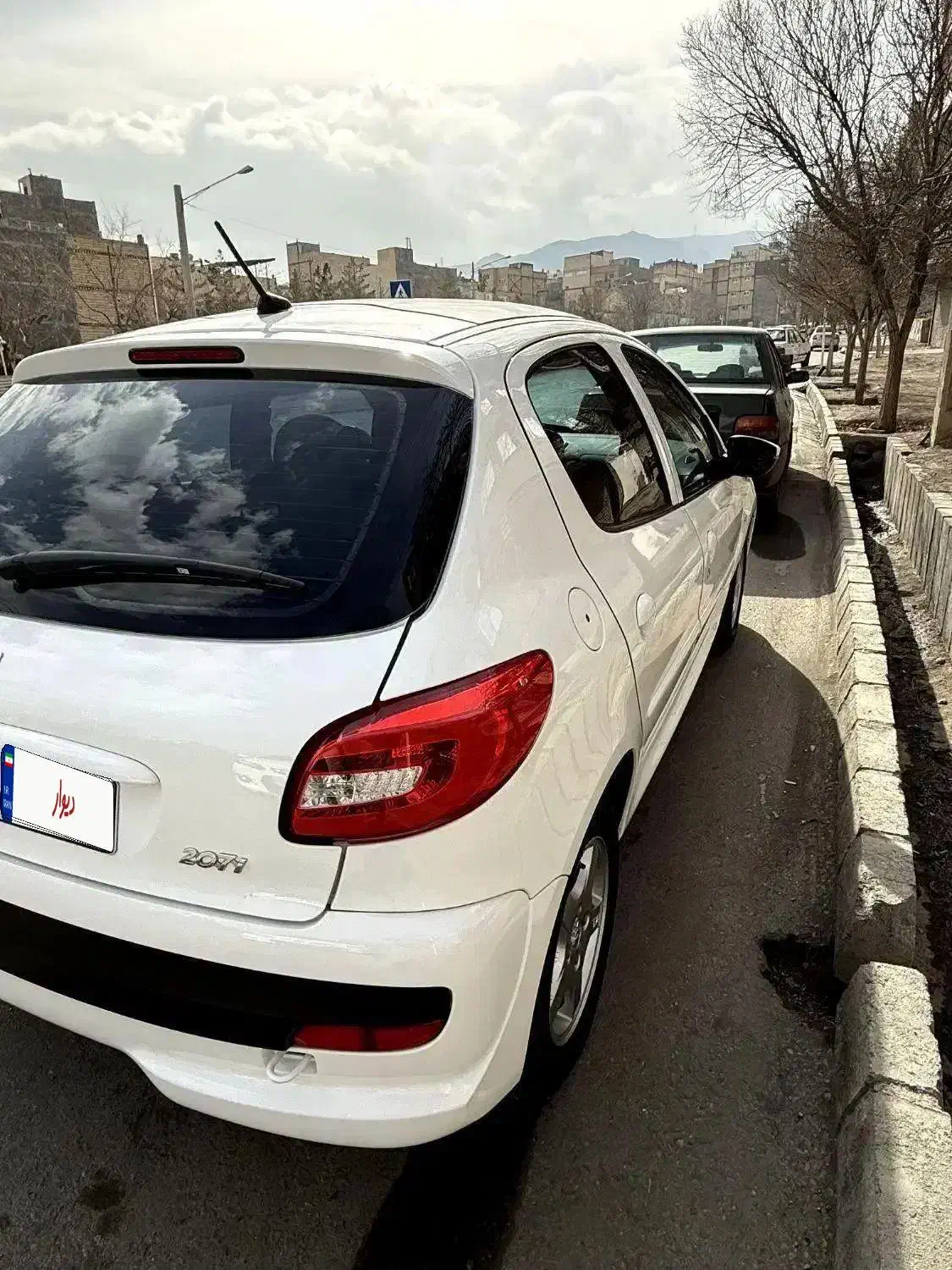 پژو 207 دنده سقف پانا|خودرو سواری و وانت|مشهد, سرافرازان|دیوار