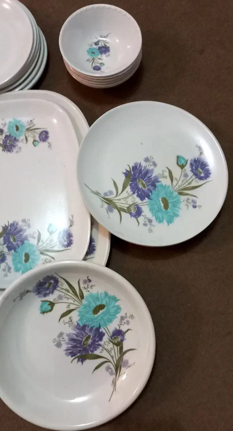 ظروف سرو سرویسهای ملامین نو|ظروف سرو و پذیرایی|خمینی‌شهر, |دیوار