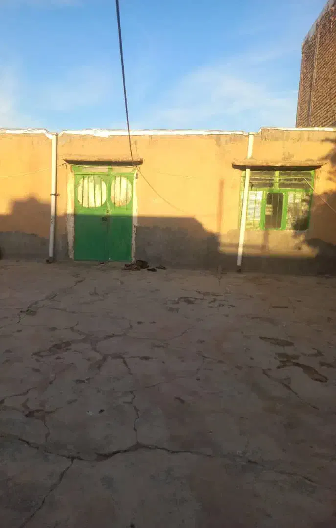 فروش منزل مسکونی در زرین اباد|فروش زمین و ملک کلنگی|زرین آباد, |دیوار