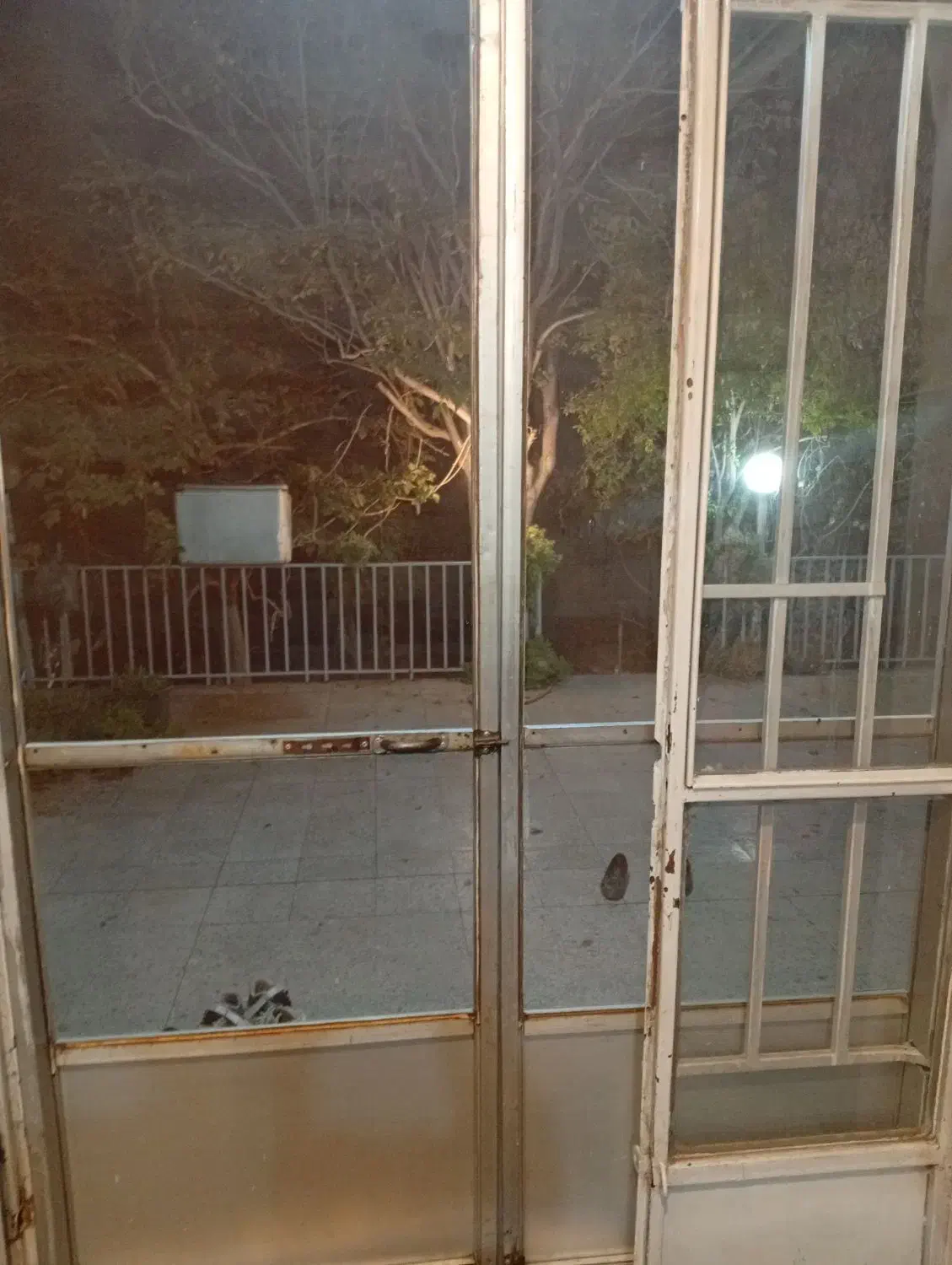 اجاره مغازه ۲۱ متری|اجارهٔ مغازه و غرفه|زرند, |دیوار