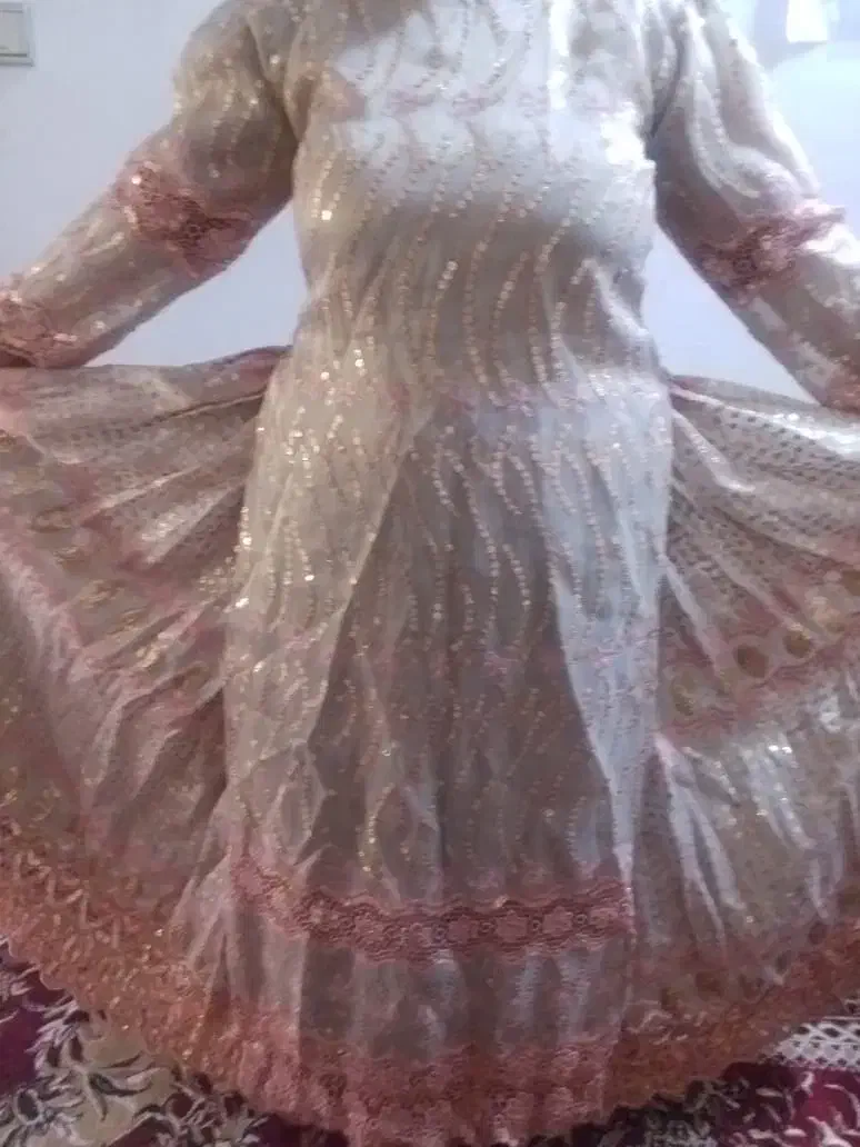 لباس محلی|لباس|شیراز, گویم|دیوار