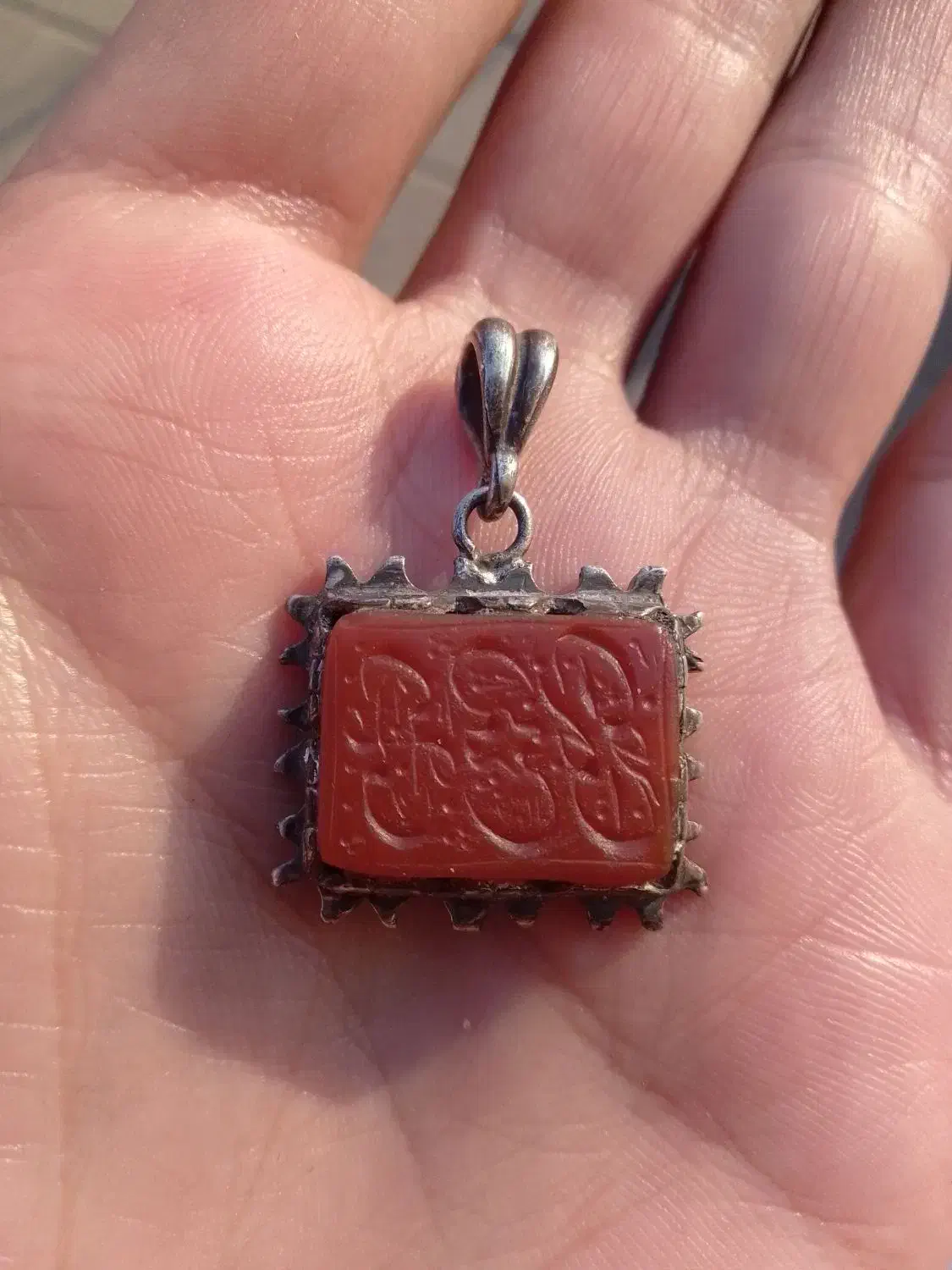 آویزعقیق کهنه خطی|جواهرات|اردبیل, |دیوار