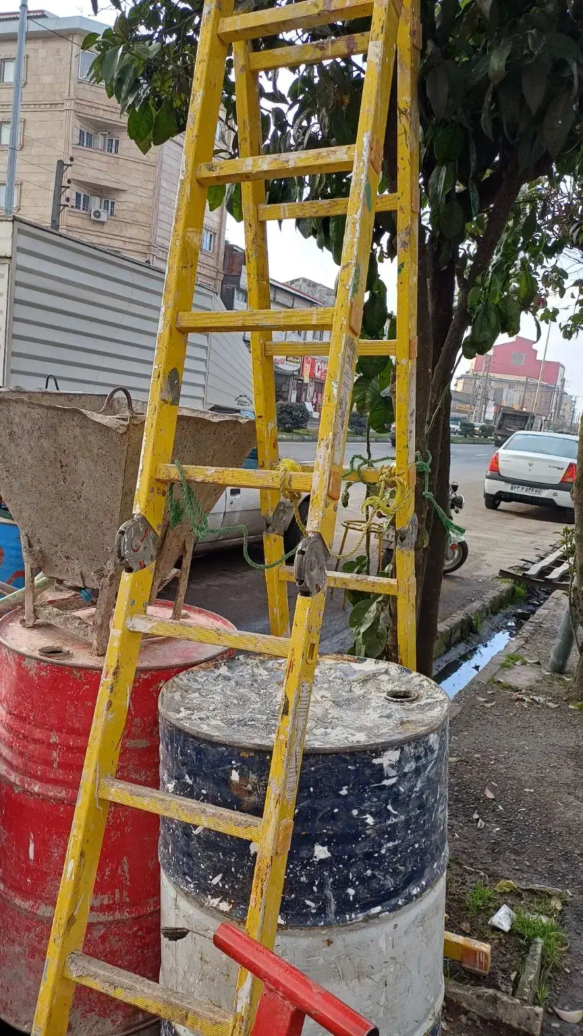 اجاره نردبان هشتی و یک طرفه تا ارتفاع ۸ متر|خدمات پیشه و مهارت|رشت, معلولین|دیوار