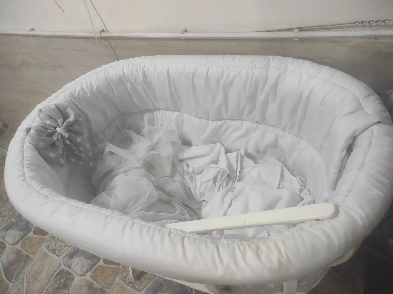 گهواره چوبی|تخت و صندلی بچه|مریوان, |دیوار