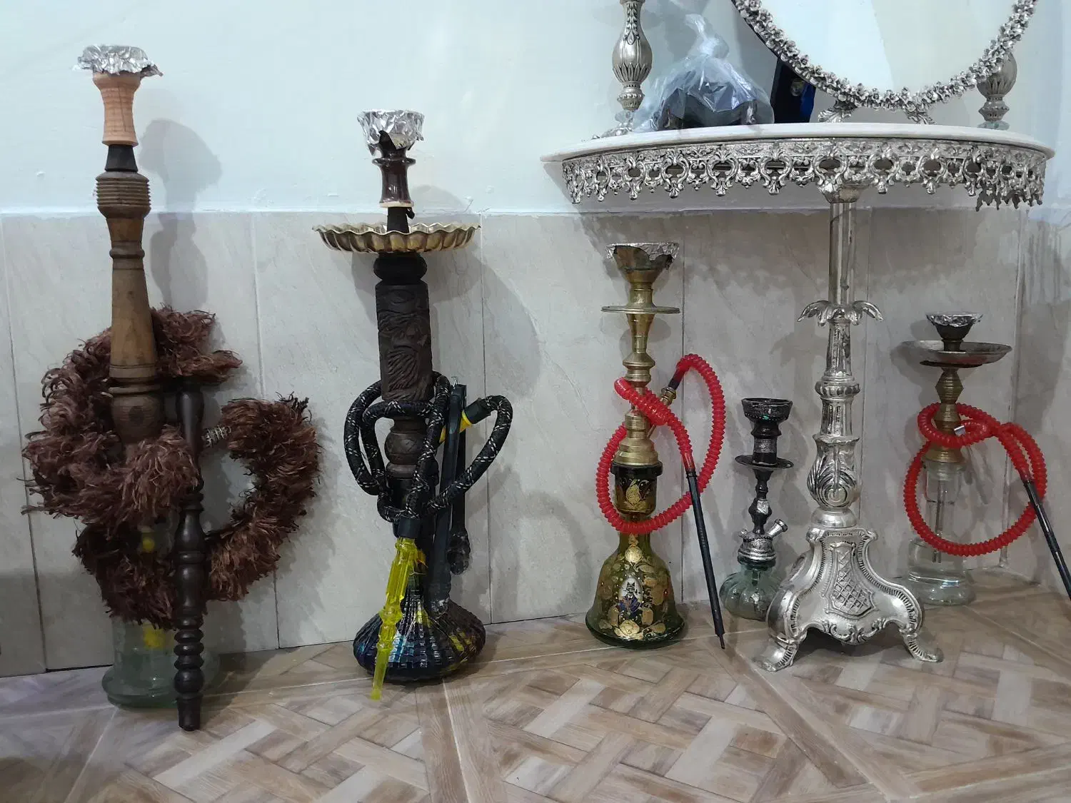 قلیان .قلیون چوب و فلز برنج|صنایع دستی و سایر لوازم تزئینی|بابل, |دیوار