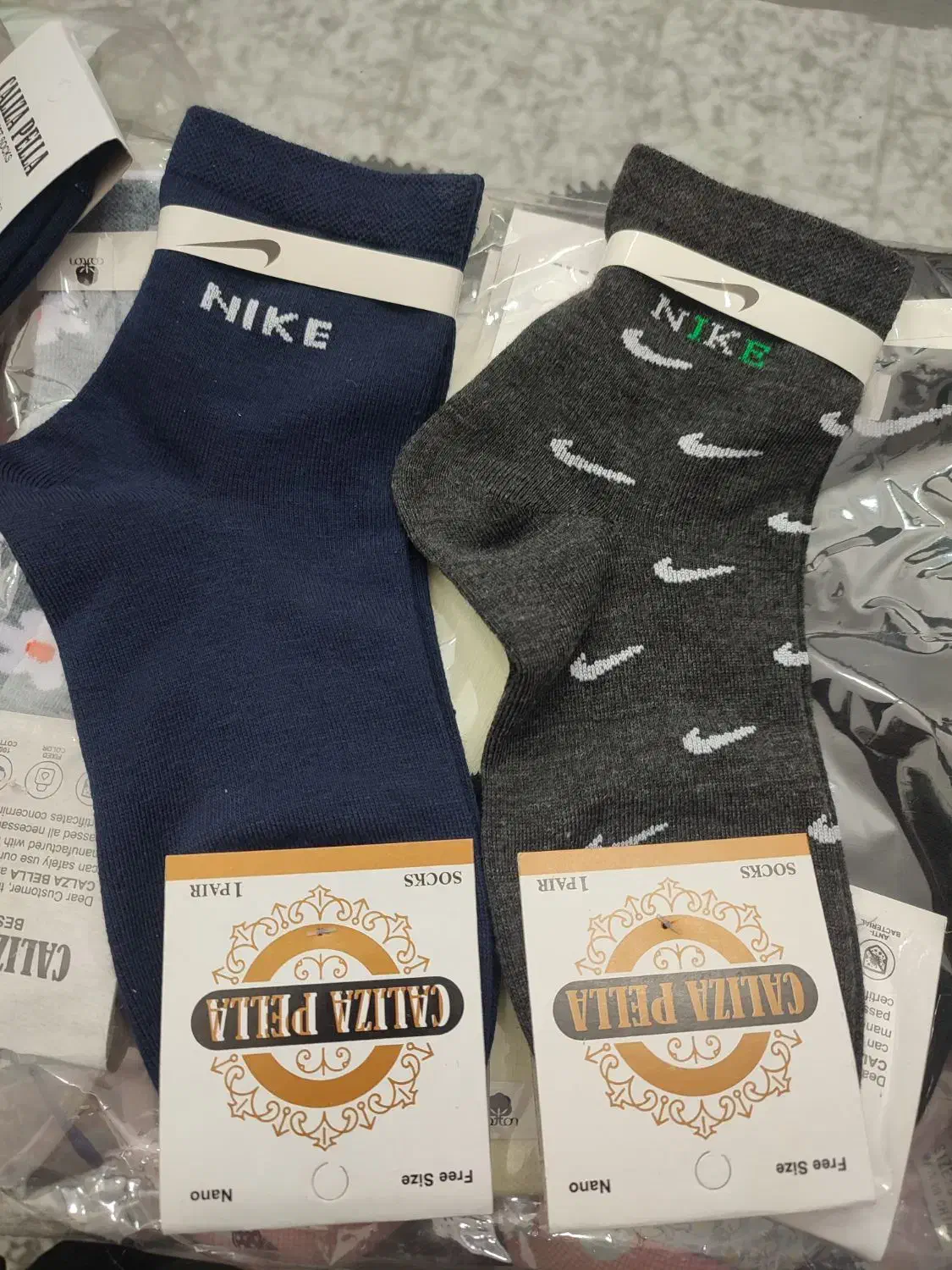 جوراب زنانه|لباس|کاشان, درب یلان|دیوار