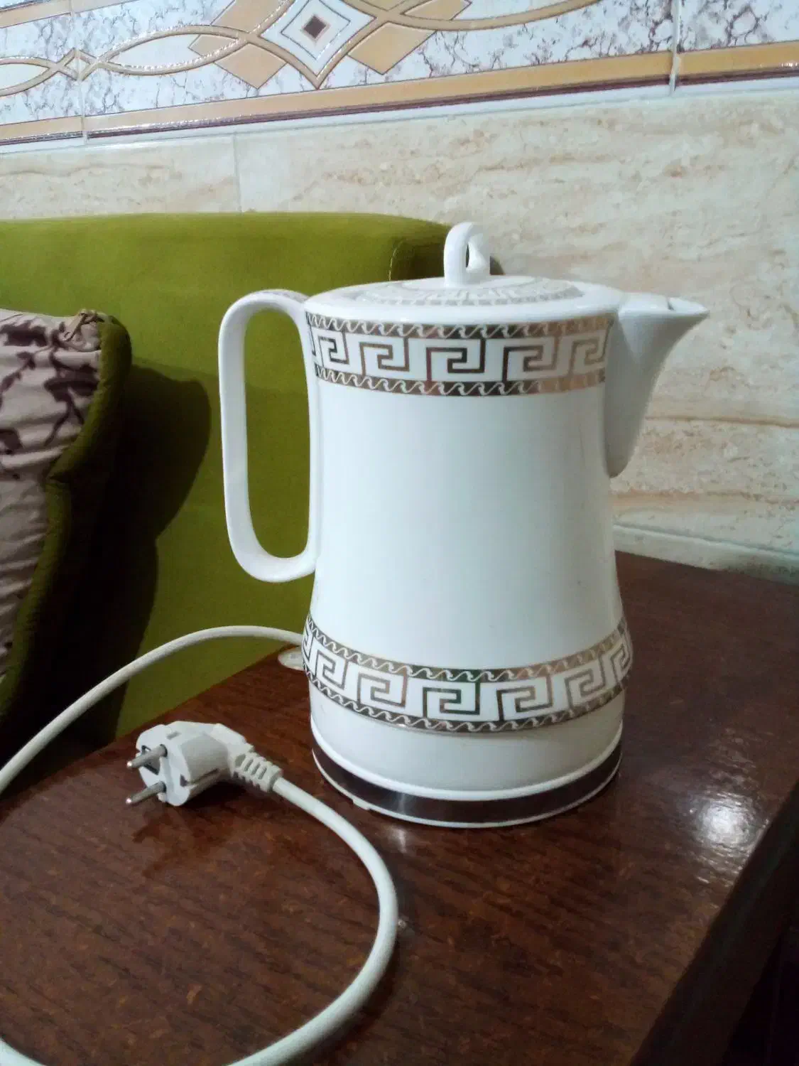 کتری برقی|قوری، کتری، قهوهساز دستی|چغادک, |دیوار
