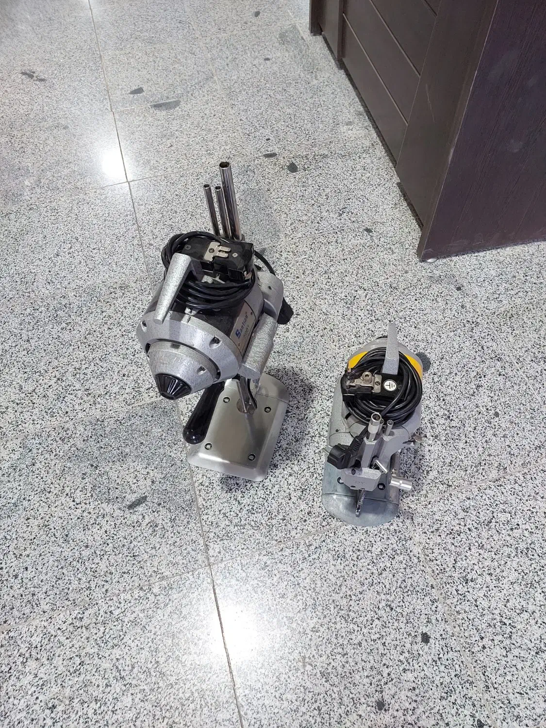 قیچی عمود بر دانگل سایز ۵ و سانتیان ساز ۱۰|لوازم خیاطی و بافتنی|رباط‌کریم, شهرک صنعتی نصیرآباد|دیوار