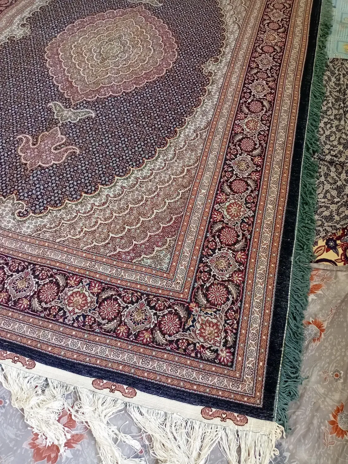 فرش جفت شش متری ماهی خوی|فرش|تبریز, |دیوار