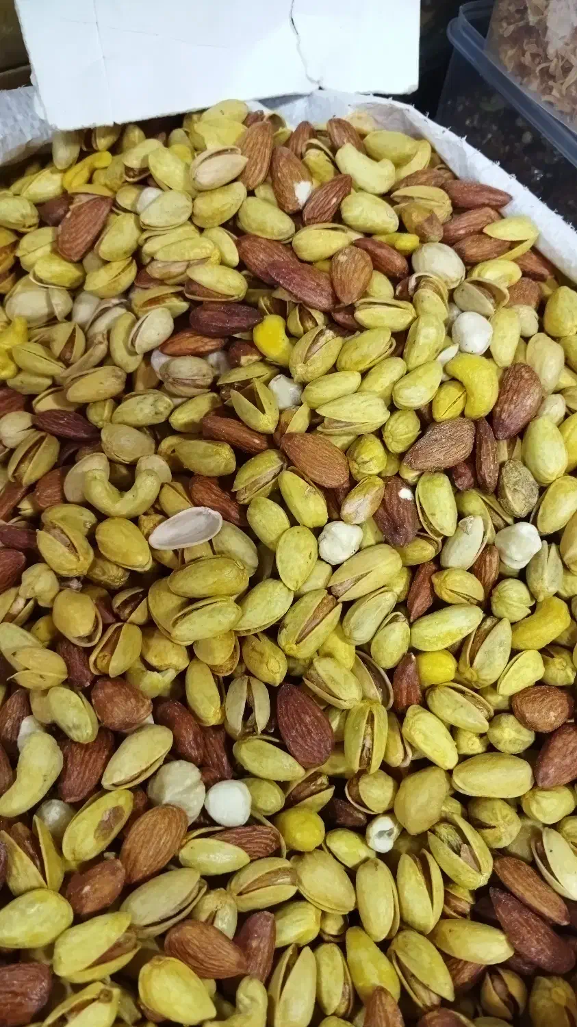 فروش عمده آجیل چهارمغز لوکس با قیمت ویژه|عمده‌فروشی|تهران, گلستان (شهرک راه آهن)|دیوار