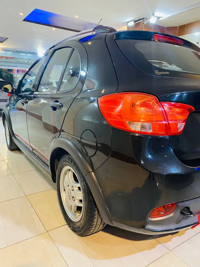 کوییک آر مشکی قرمز مدل ۱۴۰۰ بدون رنگ قابل معاوضه|خودرو سواری و وانت|کرج, گوهردشت|دیوار