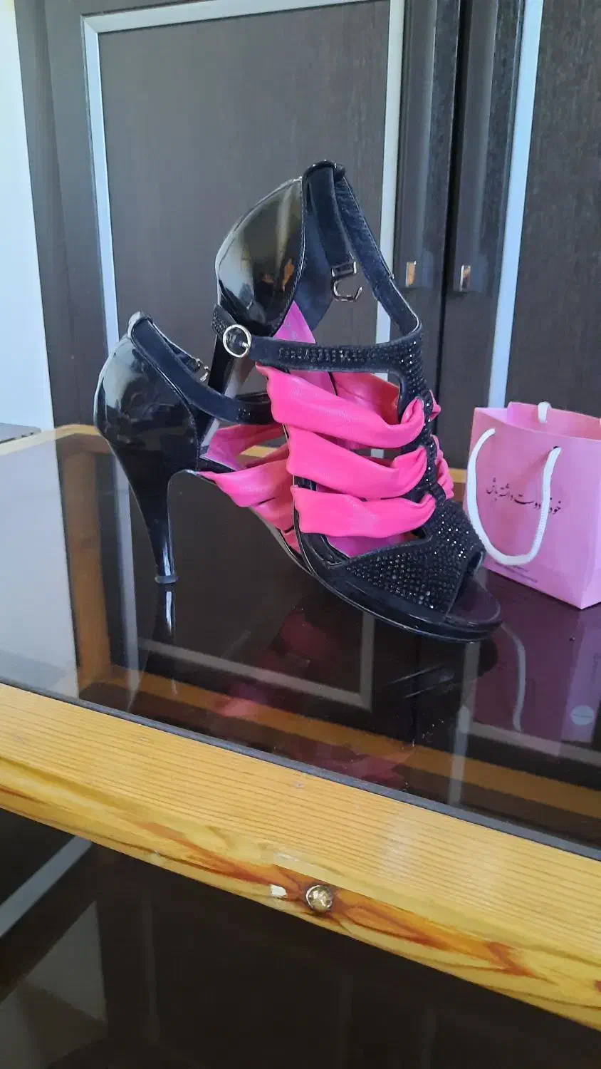 یه بار استفاده شدن فقط قیمتا فرق دارن|کیف، کفش، کمربند|لاجان, |دیوار