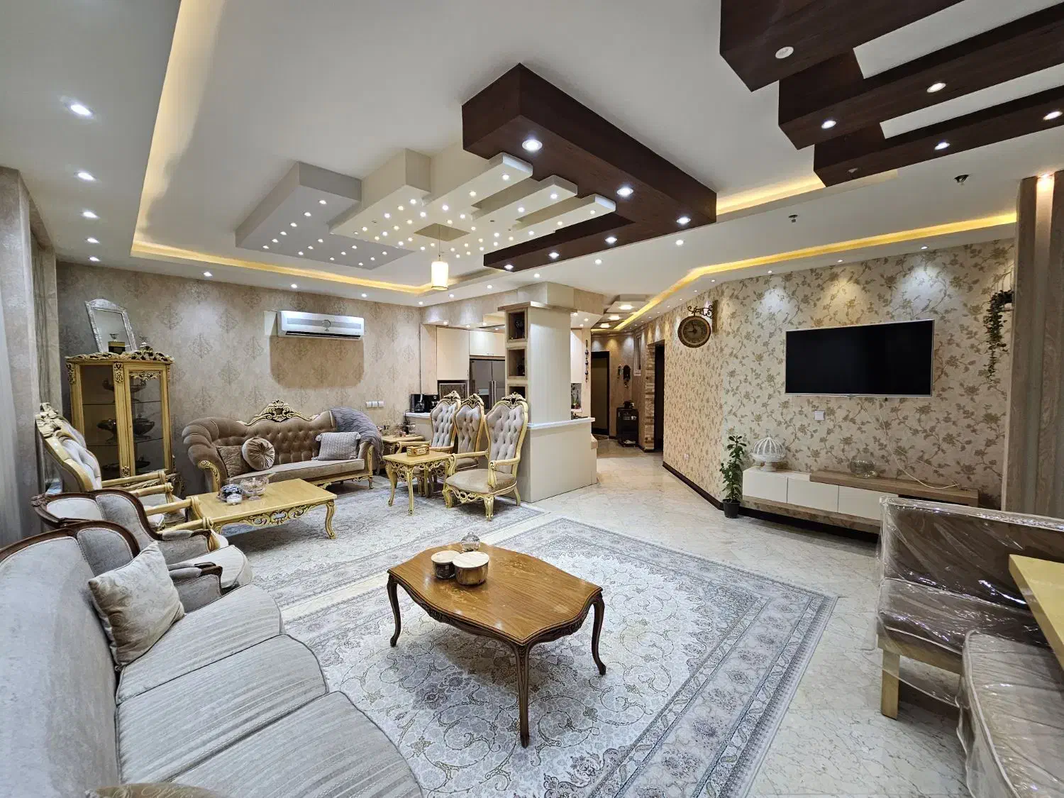 آپارتمان سه خواب زیر قیمتی الهیه|فروش آپارتمان|کاشان, شهرک امیرالمومنین|دیوار