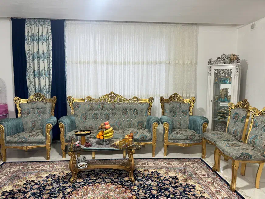 مبل پذیرایی و میز غذا خوری|مبلمان خانگی و میز عسلی|قزوین, |دیوار