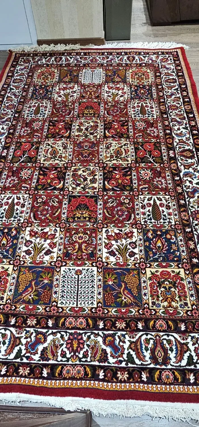 فرش دستباف طرح خشتی چالشتر|فرش|اصفهان, شهریار|دیوار