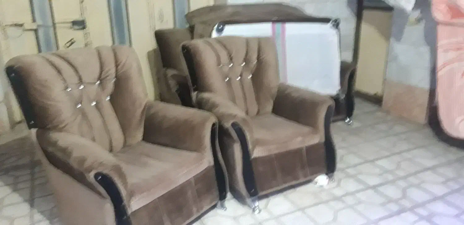 مبل کار کرده|مبلمان خانگی و میز عسلی|سبزوار, شرق کال عیدگاه|دیوار