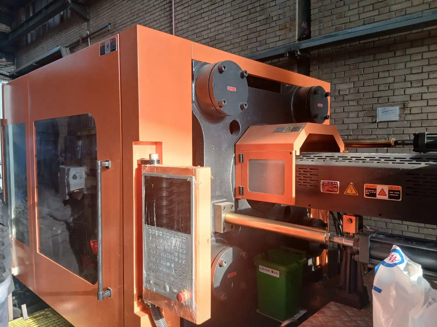 استخدام نیرو جهت کار در تزریق پلاستیک|استخدام صنعتی، فنی، مهندسی|پاکدشت, پاکدشت (مامازند)|دیوار