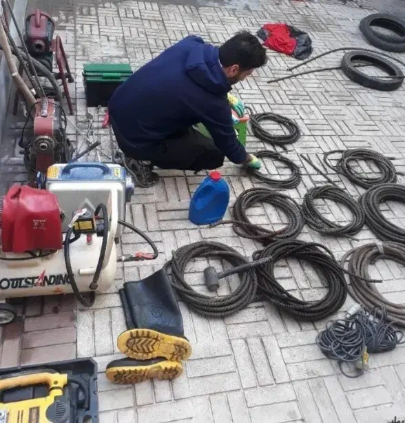 لوله بازکنی لوله کشی نشت‌یابی نصب شیر آلات|خدمات پیشه و مهارت|زنجان, |دیوار