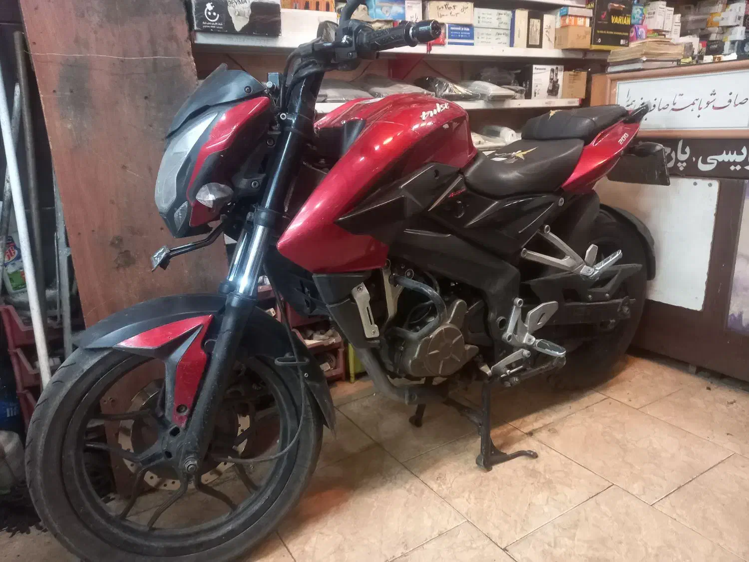 ns 200|موتورسیکلت|تهران, هروی|دیوار
